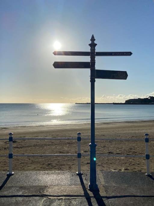 The Bolthole - Only Footsteps From The Beach. Weymouth Esterno foto